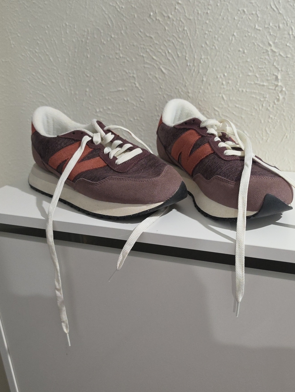 Women's Casual Running Sneakers in Mauve and Rust